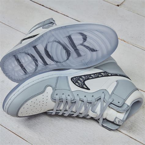 dior sneaksrs|where to buy dior sneakers.